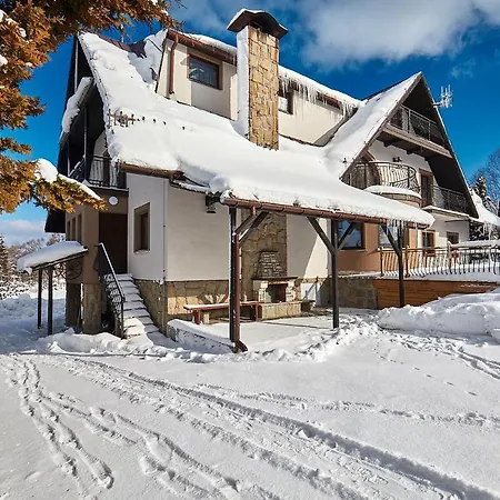 Casa de hóspedes Lesny Dworek *
