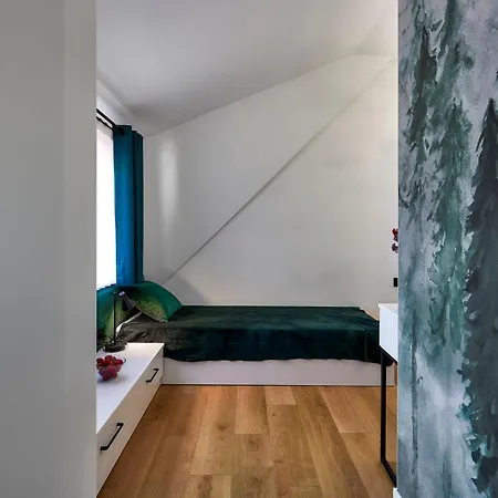 Lesny Dworek - & 住宿加早餐酒店 Gronkow