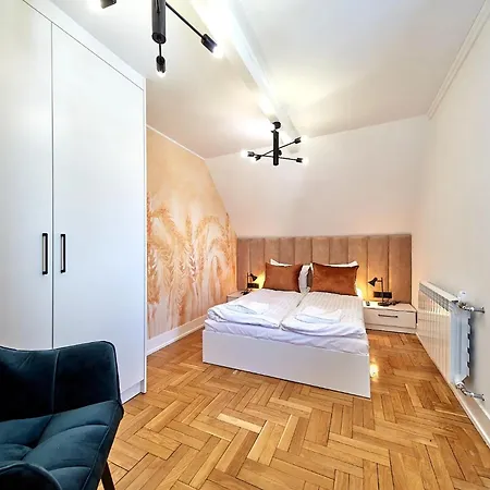 Alojamento de Acomodação e Pequeno-almoço Lesny Dworek - &