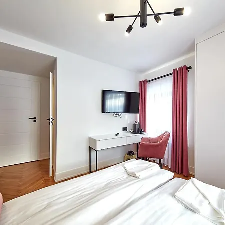 Alojamento de Acomodação e Pequeno-almoço Lesny Dworek - & 3*