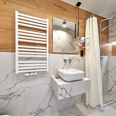 住宿加早餐酒店 Lesny Dworek - & Gronkow