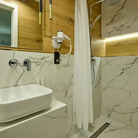 Alojamento de Acomodação e Pequeno-almoço Lesny Dworek - &