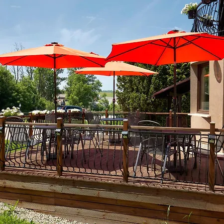 Lesny Dworek - & 住宿加早餐酒店 3*