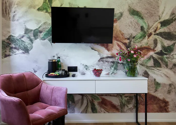 Nocleg ze śniadaniem Leśny Dworek - Pokoje&apartamenty Gronkow