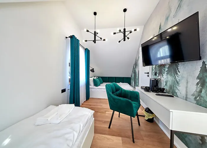 Leśny Dworek - Pokoje&apartamenty Gronkow