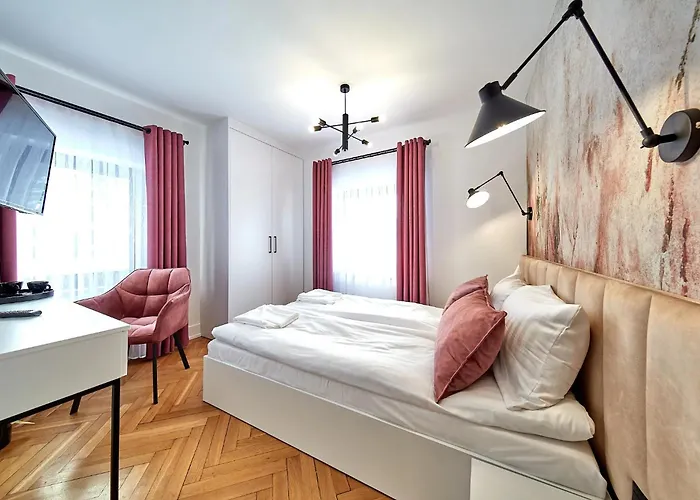 Leśny Dworek - Pokoje&apartamenty Gronkow