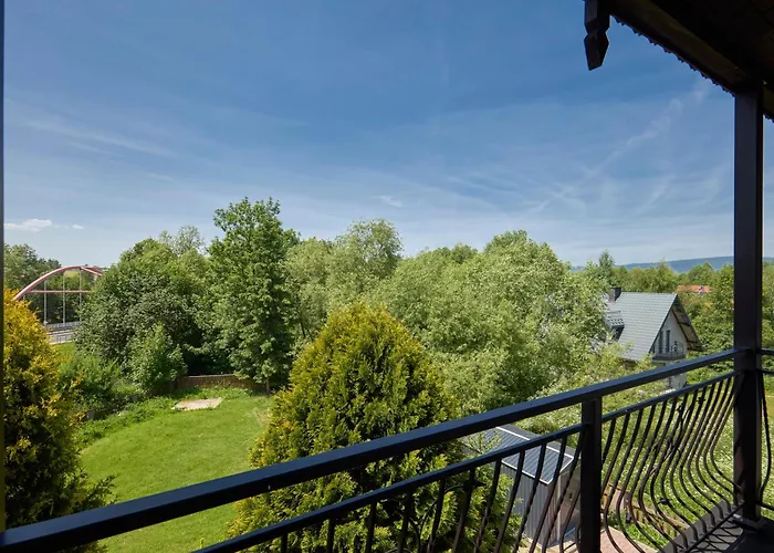 Leśny Dworek - Pokoje&apartamenty 3* Gronkow