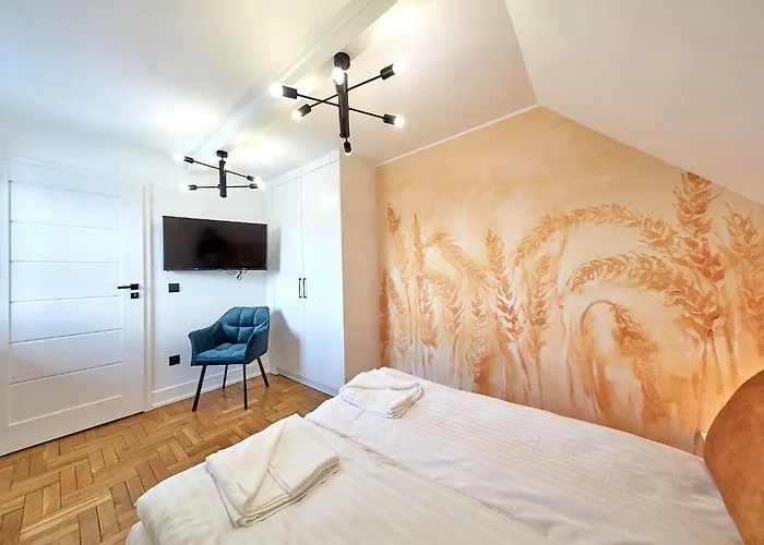 Leśny Dworek - Pokoje&apartamenty 3*