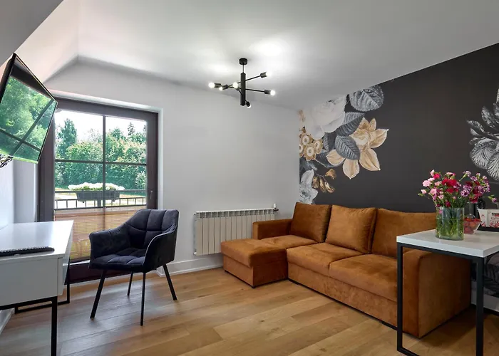 Nocleg ze śniadaniem Leśny Dworek - Pokoje&apartamenty 3*