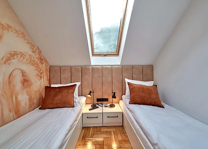 Leśny Dworek - Pokoje&apartamenty 3*