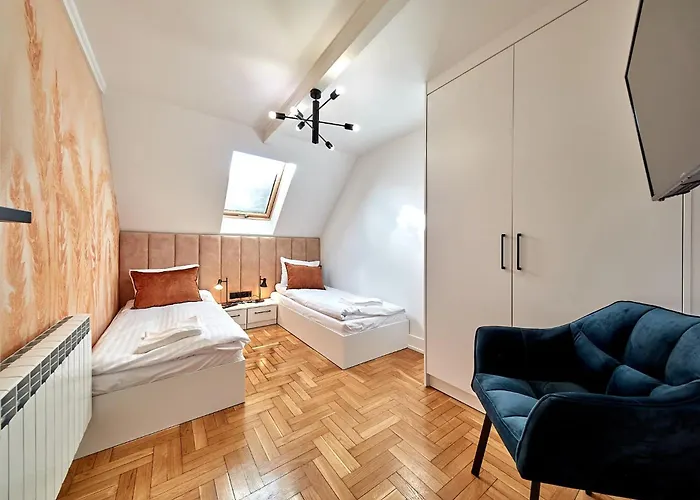 Nocleg ze śniadaniem Leśny Dworek - Pokoje&apartamenty 3*