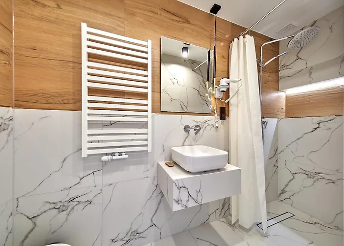 Nocleg ze śniadaniem Leśny Dworek - Pokoje&apartamenty Gronkow