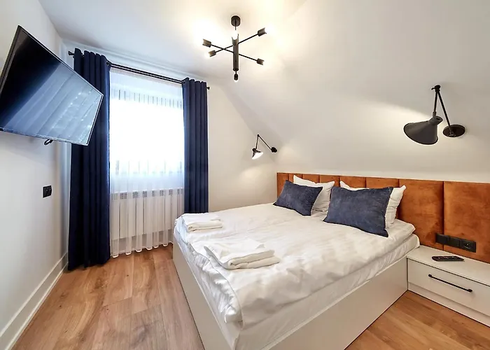 Leśny Dworek - Pokoje&apartamenty Gronkow