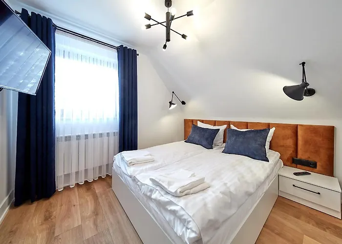 Leśny Dworek - Pokoje&apartamenty Nocleg ze śniadaniem 3*