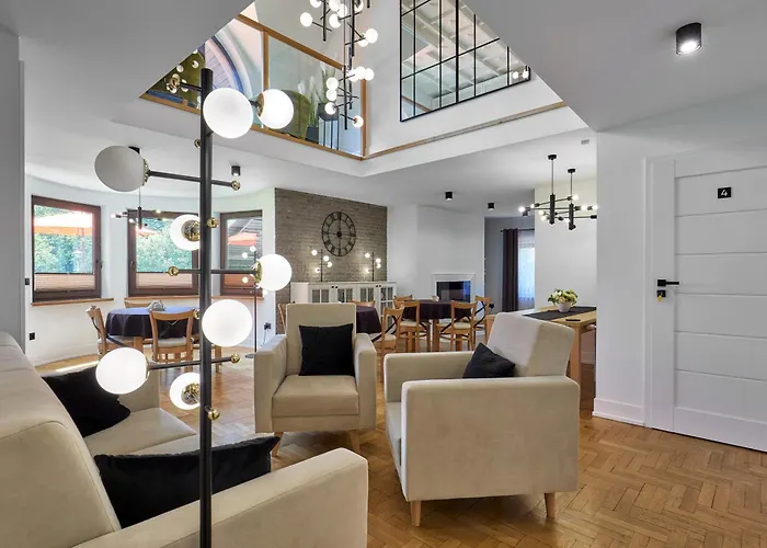 Leśny Dworek - Pokoje&apartamenty 3* Gronkow